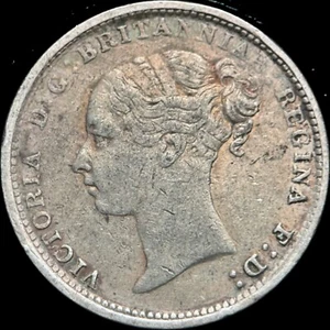 GREAT BRITAIN. 1884, 3 Pence, Silver - Victoria, Laureate, Bun Head, Sterling - Picture 1 of 3