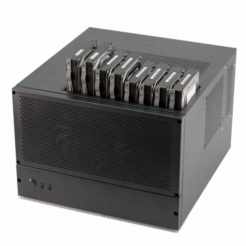 PHALCOMM L8 8+3Bay NAS CHASSIS 8*3.5"HDD+3*2.55"SSD BLACK - Image 1 of 4