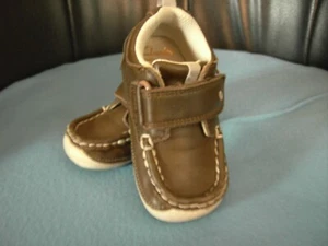 Clarks First Shoes 4.5F - Picture 1 of 5