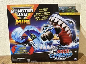 MONSTER JAM Mini Megalodon Race and Chomp Playset 1:87 Scale Grave Digger Truck - Picture 1 of 9
