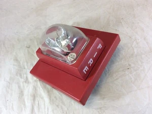 Siemens Red Fire Alarm Wall Mount Remote Flash Strobe U-S17S - Picture 1 of 4