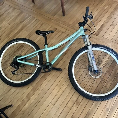 Giant rincon xc mountain bike XS  - Image 1 of 4