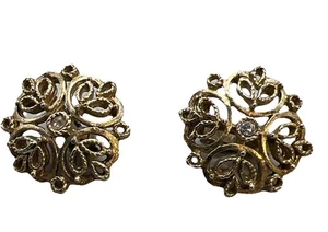 Pendiente Clip Firmado ATQ Signo Arte Filagree Tono Dorado Con Centro de Estrás - Imagen 1 de 6