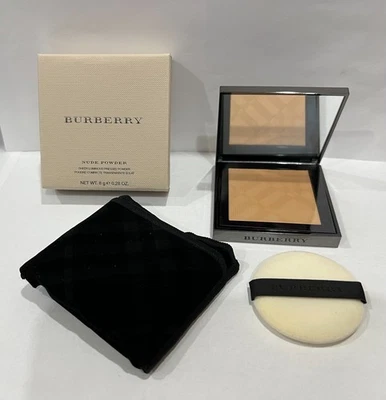 Burberry Nude Powder Sheer Luminous Pressed Powder 8g / 0.28oz New--No. 20 Ochre - Image 1 of 4
