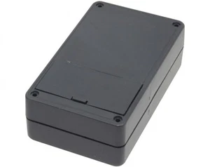 PVC Gehäuse mit Batteriefach für 4 Mignon Batterien, 123 x 72 x 39mm, schwarz - Afbeelding 1 van 1