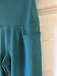 Lilly Pulitzer UPF 50+ Luxletic 24" High Rise Weekender Midi Legging Size Small - Picture 1 of 7