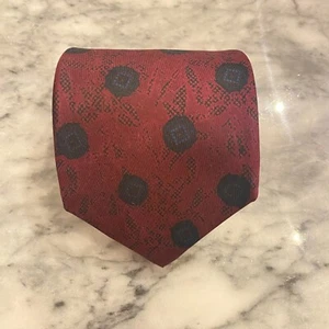 John Henry 100% Imported Silk Purple Navy Medalion Necktie~3.5" J11 - Picture 1 of 6