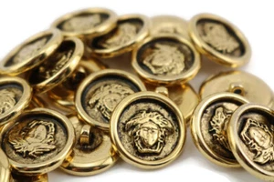 Un (1) Botón Cabeza Medusa Dorado disponible en 2 tamaños, Botón Vintage, Italia - Imagen 1 de 3