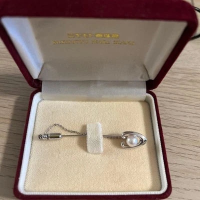 We have reduced the price. mikimoto silver genuine pearl brooch - Image 1 of 4