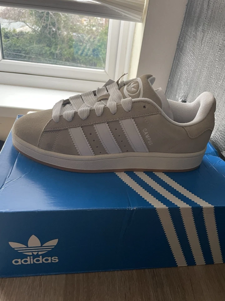 Adidas Campus OOS Trainers Size 9 BNIB - Image 1 of 4
