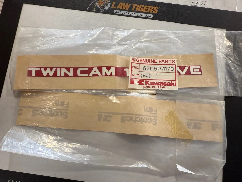 KAWASAKI PT# 56050-1173 - PEGATINA DOBLE LEVA - 89/90 NINJA 750R Foto 1 de 1