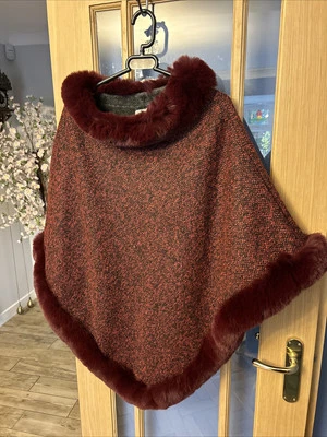 Gerard Pasquier Poncho Cape Knitted Outer Fleece Inner One Size - Image 1 of 4