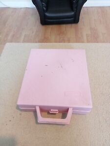 STARSYSTEM I LOVE MUSIC 24 CASSETTE TAPE STORAGE CARRY CASE IN PINK