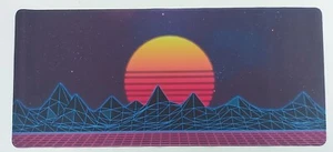 SYNTHWAVE SUNSTET GAMING MOUSE AND KEYBAORD PAD LARGE 90CM X 40CM SLIP-PROOF - Picture 1 of 1