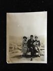 #10569 Giapponese Vintage Foto 1940s / Suit Man Donna Bambino Banco Orizzontale