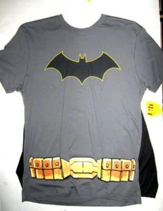 DC Comics Men's size Large 42/44 Batman shirt & removable cape 2 piece NWT - Picture 1 of 2