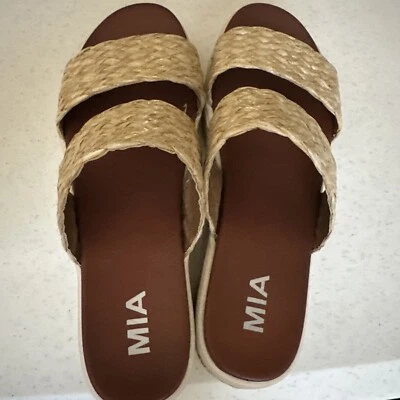 Diapositivas MIA de paja de rafia sintética para dama talla 8,5 M de EE. UU. Foto 1 de 4