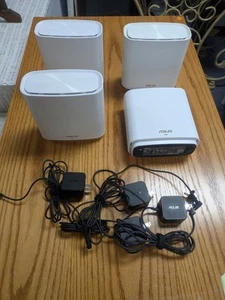 ASUS ZenWiFi AX6600 Tri-Band Mesh Router (XT8 2PK), White - Photo 1/5
