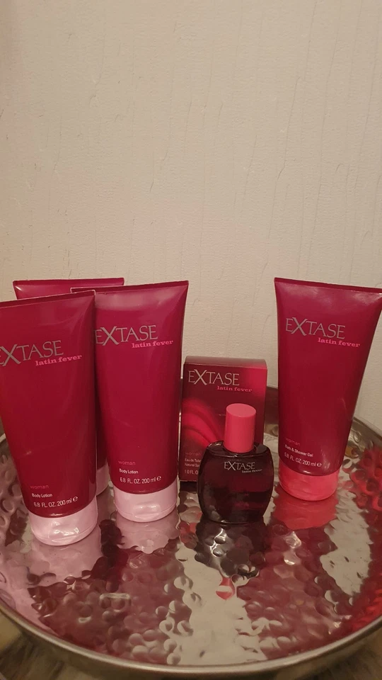 Extase LATIN FEVER WOMAN 30ml EDT + 200ml Duschgel + 3x 200ml BODYLOTION  - Bild 1 von 1