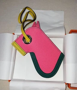 Original Hermes Camail Schlüsselanhänger Rose Azalee * Rodeo * * Paddock * Charm - Bild 1 von 5