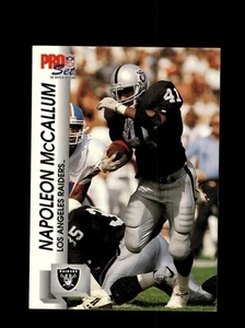 Deportes de fútbol Napoleon McCallum Los Angeles Raiders casi como nuevo o mejor - Imagen 1 de 2