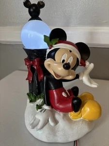 Disney Mickey Mouse Christmas Holiday Garden Statue Figure Light Up Lamp Post - Picture 1 of 16