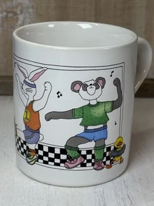 Vintage Cartoon 1983 Pat Wong Signed Exercising Cat Rabbit Bear Mug Cup - Picture 1 of 5