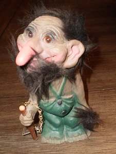 Bambola vintage anni 60 Heico Troll Old Man con bastone Bobblehead Wobbler 6" con etichette - Foto 1 di 3