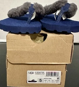 UGG Shoes Sandals Schutter Flip Flop Shearling Thong Peacoat BK5 = W6.5 New - Picture 1 of 7