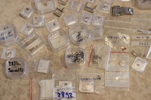 Lot Of Coins Spares Breitling D’Genuine – Gear Wheels, Rings, Components - Picture 1 of 9