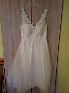 Brautkleid 36 mit Spitze und Tüll kurz nur einmal getragen - Bild 1 von 3
