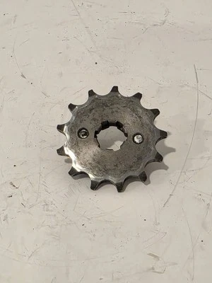 Honda ATC70 1982 piñón contraeje original con placa y pernos #19-25  Foto 1 de 3