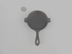 Lodge Gusseisen Verkäufer Muster Bratpfanne Aschenbecher Nr. 7 - Bild 1 von 4