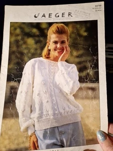 Ladies Jaeger 6373 Dk Floral Sweater 30-40" Knitting Pattern Used - Picture 1 of 3