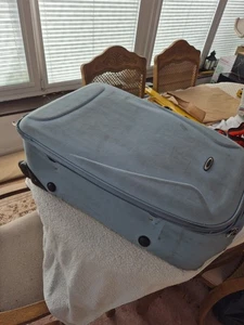 Light Blue Suitcase 2 Wheels Telescopic Handle With Some Wear On The Seams. - Picture 1 of 24