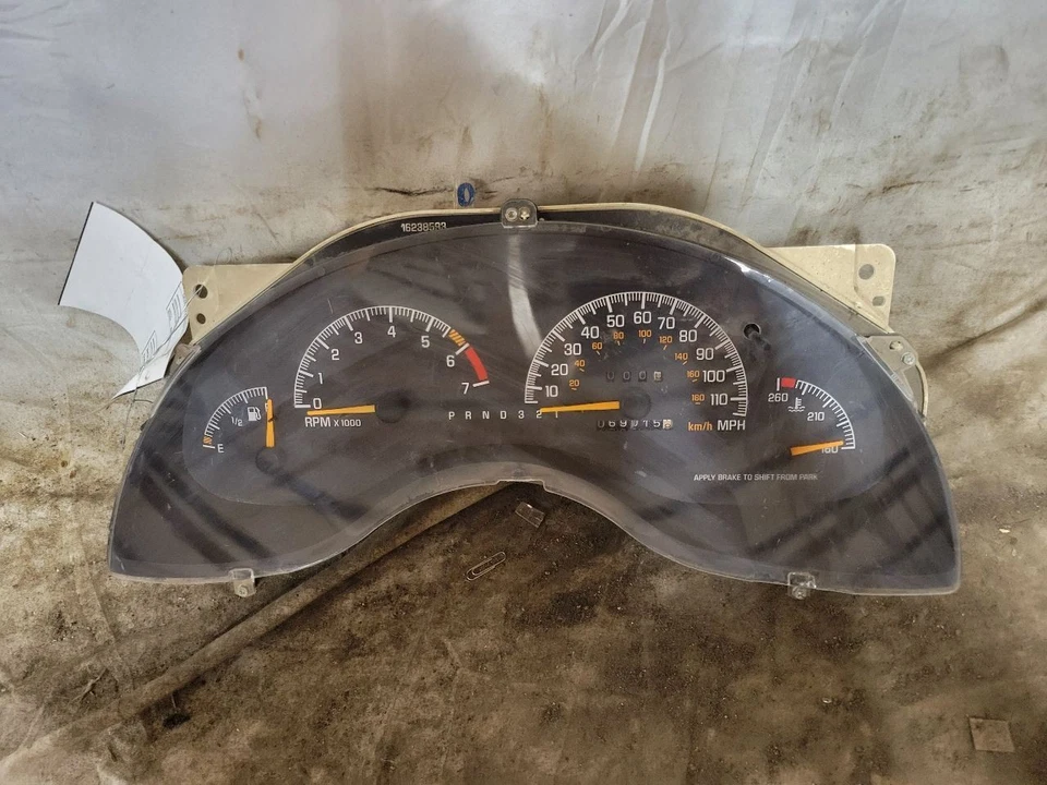 Velocímetro US Cluster ID 10316907 compatible con 98-03 Grand Prix 20181 Foto 1 de 1