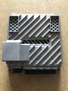 Mercedes Original Amp Verstärker Amplifier Midline Sound E A0009009417 - Bild 1 von 5