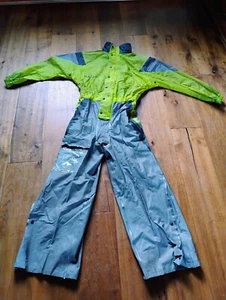 Motorcycle Rainwear - Picture 1 of 8