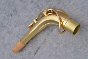 YAMAHA AV1 Neck for alto saxophone Gold Lacquer YAS-875 EX 82Z YAS-62 YAS-480 - Picture 1 of 5