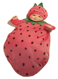 Baby Plush Strawberry Bunting Costume Hyde And Eek Halloween Size 0-6 Months NWT - Picture 1 of 3
