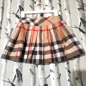 Burberry Children Size 10 - Picture 1 of 6