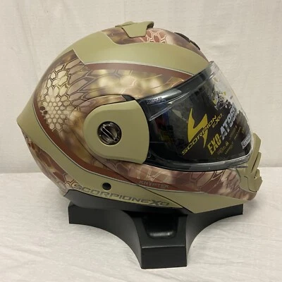 Scorpion EXO AT960 Modular Motorcycle Helmet Kryptek Highlander Large *DISPLAY* Foto 1 de 4