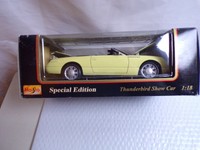 maisto thunderbird show car