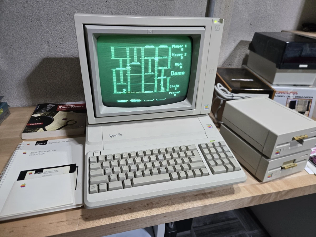 Apple IIe Vintage Computers & Mainframes for sale - eBay