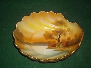 piatto caramelle noce Noritake 7 3/4" vintage albero nel prato M etichetta rossa usato - Foto 1 di 7