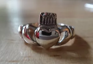 size 9 Sterling Silver Claddagh Irish Friendship Love Symbol 11mm wide top Ring - Picture 1 of 4