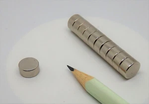 50 Neodym Super-Magnete 10 x 5 mm Magnet - Bild 1 von 1