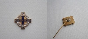 Irish Football Association Badge - Picture 1 of 1