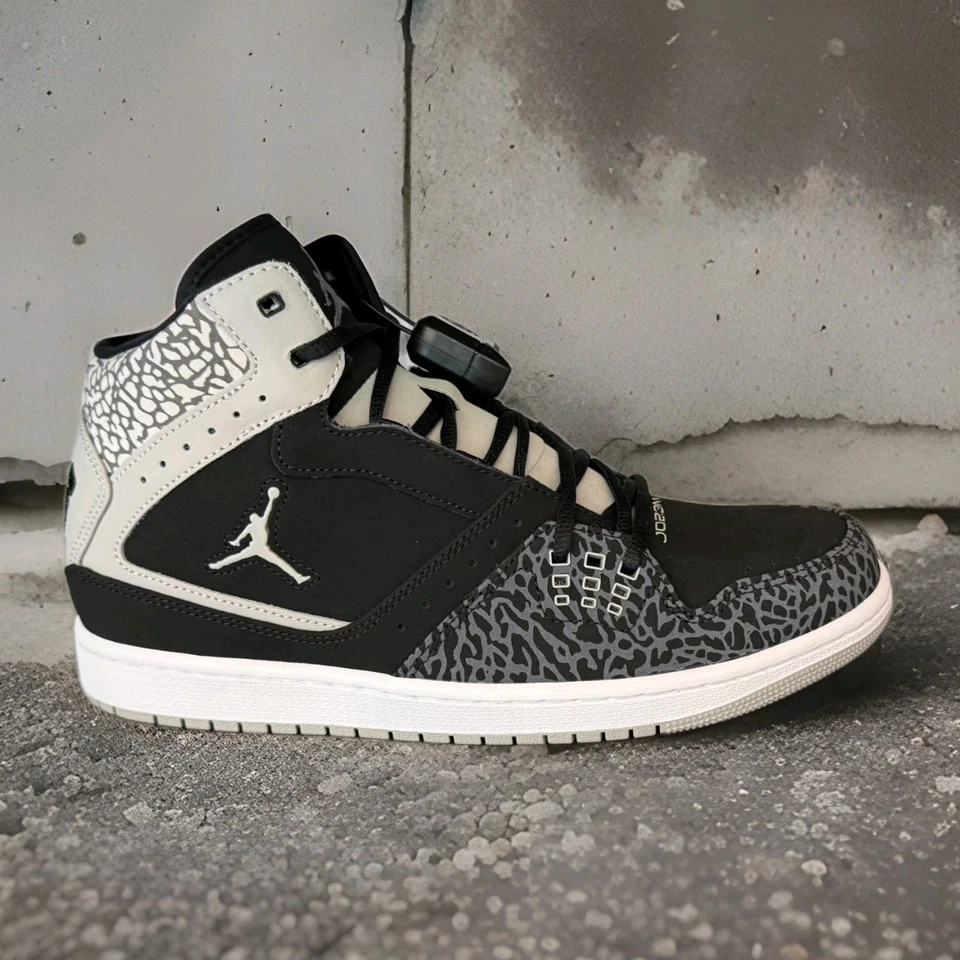 Zapatilla deportiva Jordan 1 Flight Mid para hombre - negra/gris/elefante Foto 1 de 4