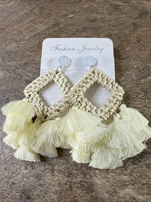 Boho Rattan Woven Tassel Earrings Yellow Fringe Statement Dangle Lightweight New - Image 1 of 4